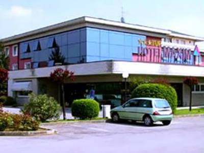 Hotel Art &